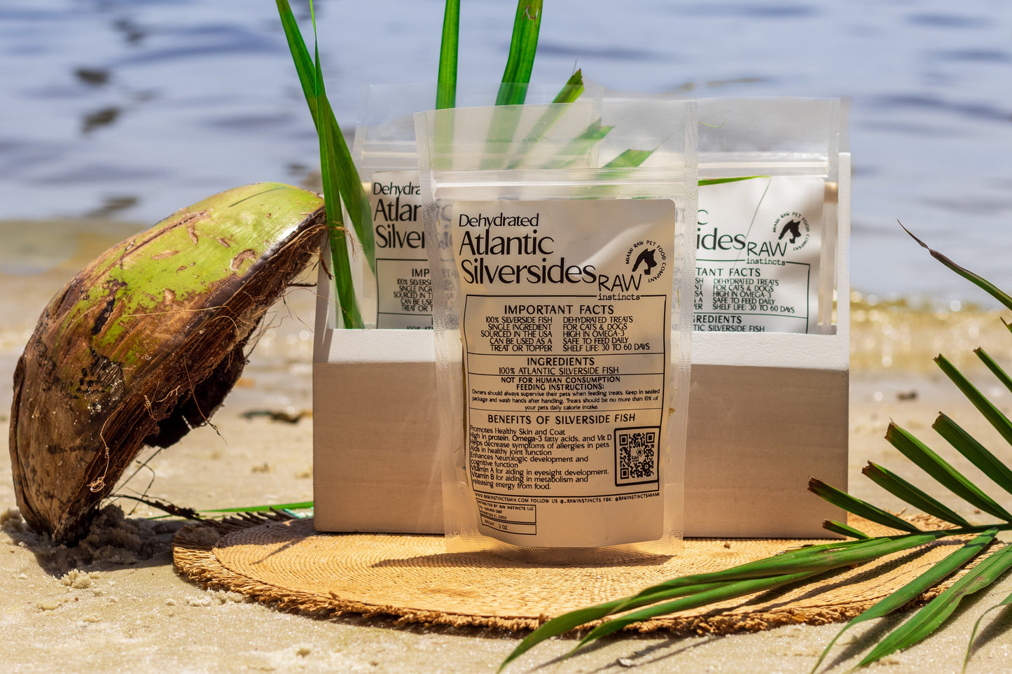 Raw Instincts - Dehydrated Atlantic Silverside – 2oz  Small Batch Florida Fish Treat for Cats & Dogs