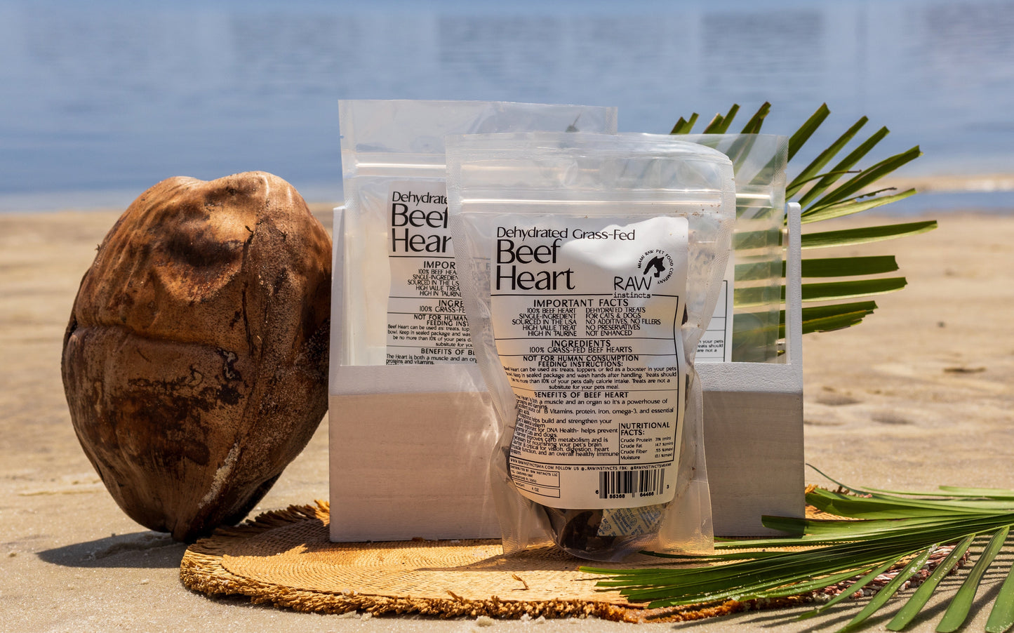 Raw Instincts - Dehydrated Grass-Fed Beef Heart – Nutritious Treat for Cats & Dogs