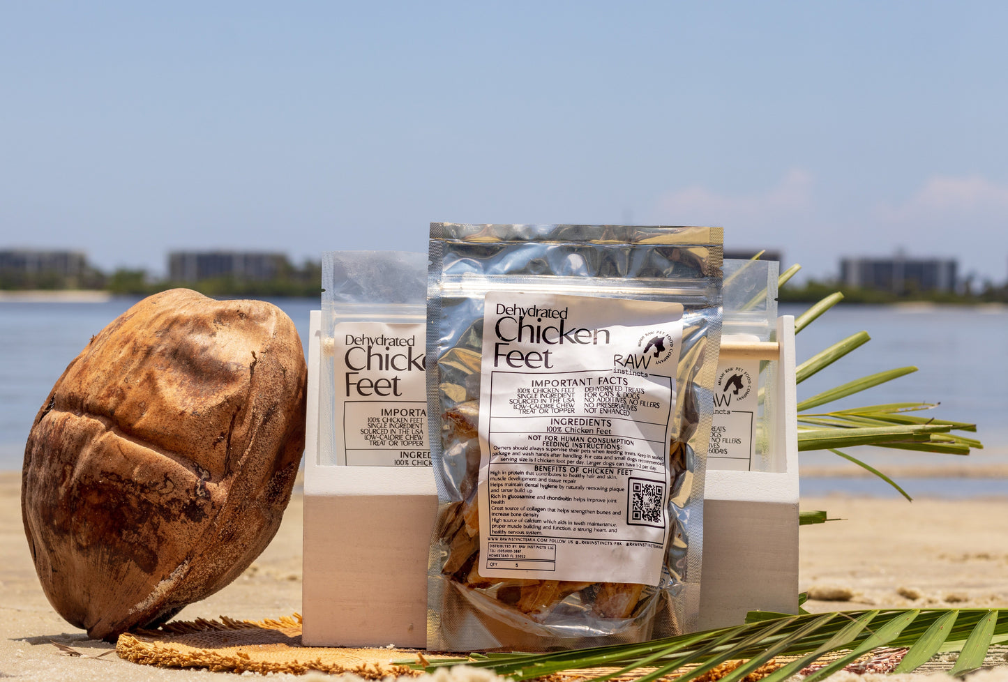 Raw Instincts - Dehydrated Chicken Feet – 5ct  Natural Chew for Cats & Dogs