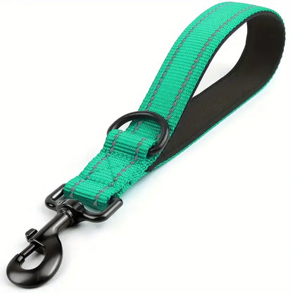 Heavy-Duty Short Nylon Dog Leash Reflective & Durable for Large and Medium Dogs