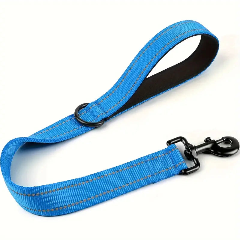 Heavy-Duty Short Nylon Dog Leash Reflective & Durable for Large and Medium Dogs