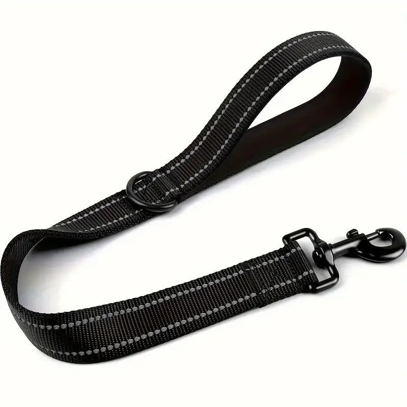 Heavy-Duty Short Nylon Dog Leash Reflective & Durable for Large and Medium Dogs