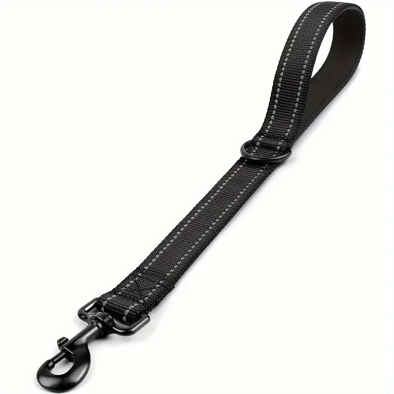 Heavy-Duty Short Nylon Dog Leash Reflective & Durable for Large and Medium Dogs