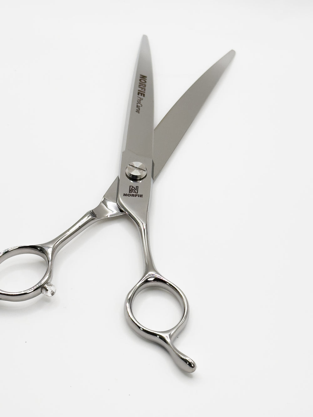 Norfie ProCurve 7.5 Curved VG10 Grooming Shear open .